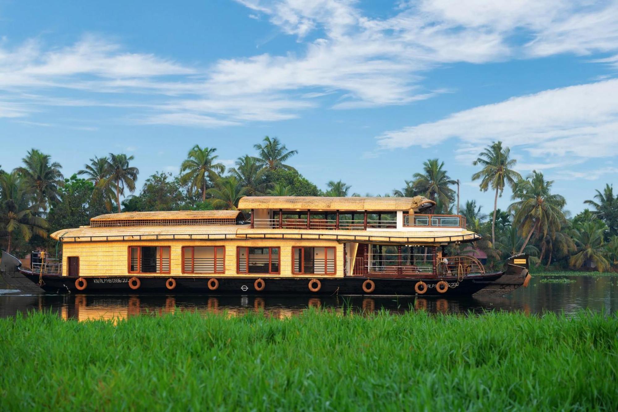 Indraprasthamlakecruise Alappuzha Esterno foto